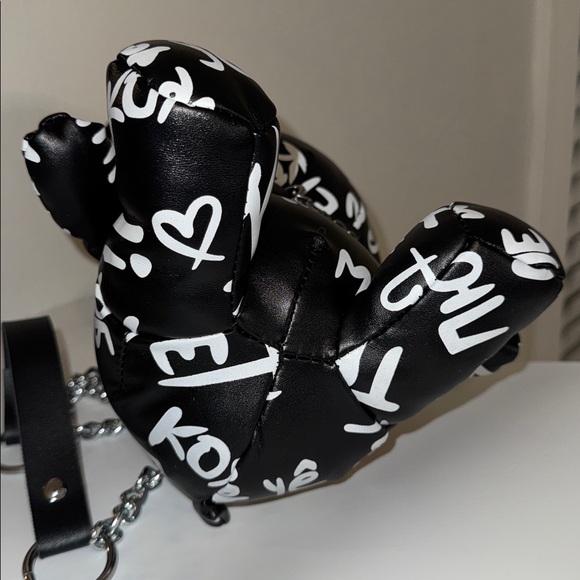 Graffiti Bear Phone Shoulder or Top Handle Bag - Picture 4 of 7